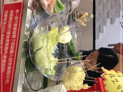 -百品聚旋转火锅(万德庄店)