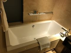 -广州天河希尔顿酒店