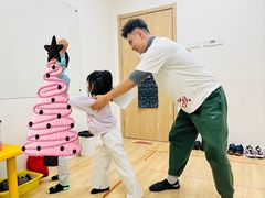 -猴有戏教育戏剧·音乐剧·主持口才·演讲朗诵辩论(环球港华师大校区)