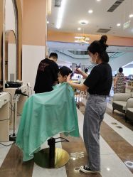 -爆米花儿童美发乐园(长白万象汇店)