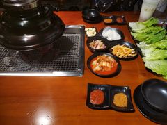 -肉甲韩国木炭烤肉(新壹街1店)