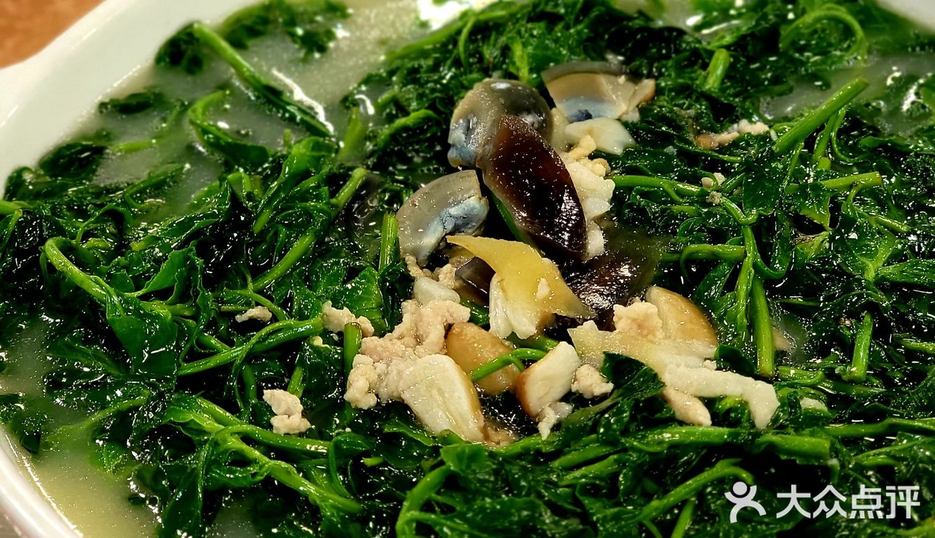 我们自带饭盒打包走了，第二天上班还可以带饭