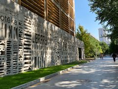 -北京外国语大学东院食堂