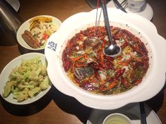 老坛酸菜鲈鱼-江渔儿酸菜鱼(万科东荟城店)