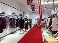 -新华百货CC Park购物广场