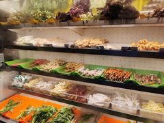 自助取餐区-万记麻辣烫国展总店
