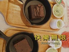 冰火瀑布布朗尼-必胜客(WOW中心城店)