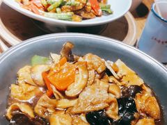 -蜜桃餐厅·伴山(湖滨商业街店)