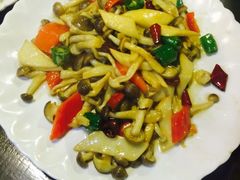 -民食香·腊排骨野生菌美食(木府店)
