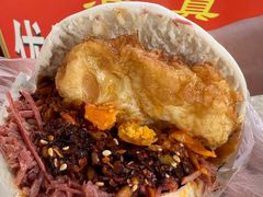 -清真马乐贝腊牛肉蛋黄菜夹馍(马蓉洒金桥店)