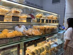 -白玉兰食品甜凤店(合生汇店)