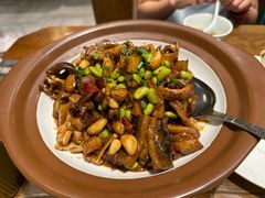 -黄泥岗·地道湖北菜(奥特莱斯店)