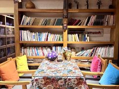 -月亮眼花园餐厅书吧酒吧