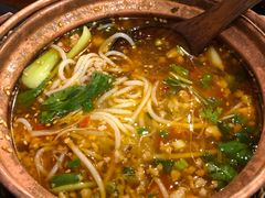 铜锅米线-麒麟风烤牛肉·云南烧烤小排档(丹凤街店)