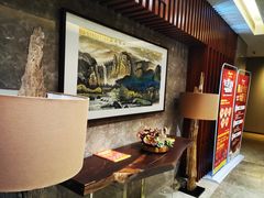 电梯出来的墙面-奥山雅阁酒店·中餐厅