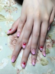 -爱美睫美甲会馆