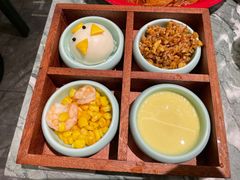 -披云云小馆·味道江湖(姚家园万象汇店)
