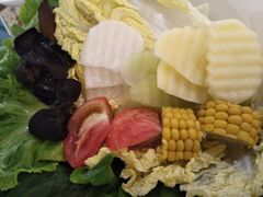 -左庭右院鲜牛肉火锅(浦江欢乐颂店)