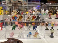 -泡泡玛特POPMART(金安国际购物中心店)