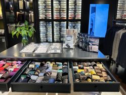 -BRANS PORO布朗斯伯勒西装高级定制·瑞璞西装(金陵店)