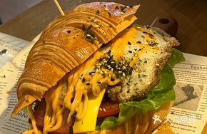 American Bacon Egg Croissant