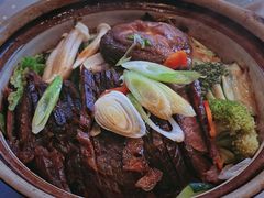 黑毛猪培根煲仔饭-Hǎo Noodle & Tea