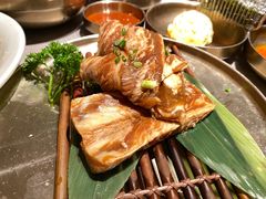 -草家酱蟹炭火烤肉店(珲春南路一店)