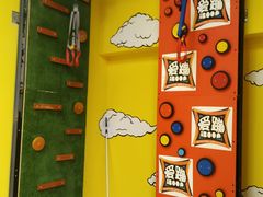 -爱蹦iBOON蹦床运动馆(江汉店)