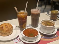 青橄榄鲍鱼汤-香港新发烧腊茶餐厅(书城店)