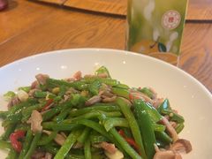 -赶海部落海鲜城(海阳路店)