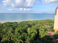 -三亚湾海居铂尔曼度假酒店