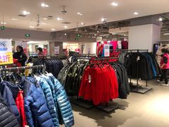 -唯品会(北京国瑞城店)