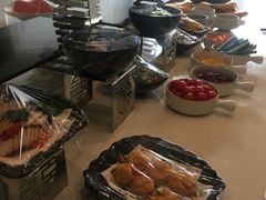 -上海滴水湖皇冠假日酒店