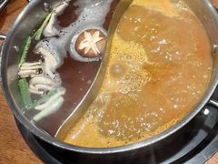 -呷哺呷哺(普陀乐购真北店)