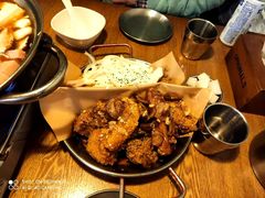 炸全鸡一半一半-富乐满韩国正宗炸鸡韩国料理(虹泉路店)