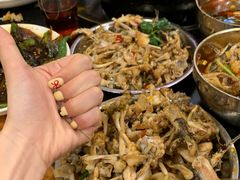 -鸿顺老铁锅美蛙鱼府(解放碑店)
