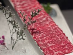 L4雪花和牛-左庭右院鲜牛肉火锅黑金店(陆家嘴中心店)