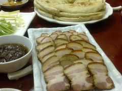 蒸肉大饼-金牌餐厅·天津菜·八珍豆腐·老爆三(瓷房子店)