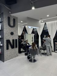 -U·NI SALON 造型