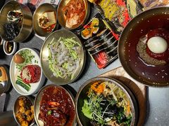-草家酱蟹炭火烤肉店(珲春南路二店)