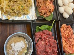 -韩风烤牛肉冷面店