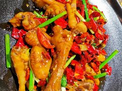 -曼听小寨海鲜烧烤·大连辣炒大王(盖州街店)