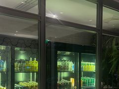 -浅深(世茂滨江精品店)