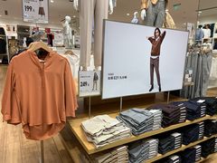 -优衣库(郑州丹尼斯大卫城店)