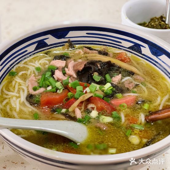 老太太米线(三钢二路总店)