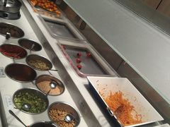 自助调料区-海底捞火锅(大融城店)