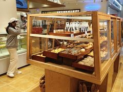 -小飞象面包公社(珠江路金鹰店)