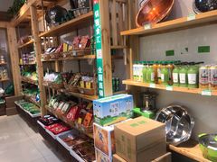 零售区-锅圈食汇火锅烧烤食材超市(凤城六路店)