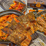 不是那种小尾巴！巴掌大的烤三文鱼尾！！