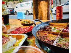 -岗上渣渣老火锅(两路口店)